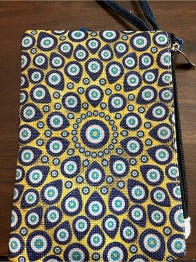 Canvas Wristlet Wallet in Yellow and Blue – Stylish Women’s Pouch